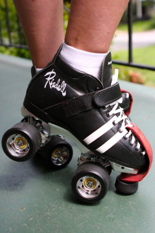 IMAGE: http://i651.photobucket.com/albums/uu234/carbonfly/Riedell/IMG_7937.jpg