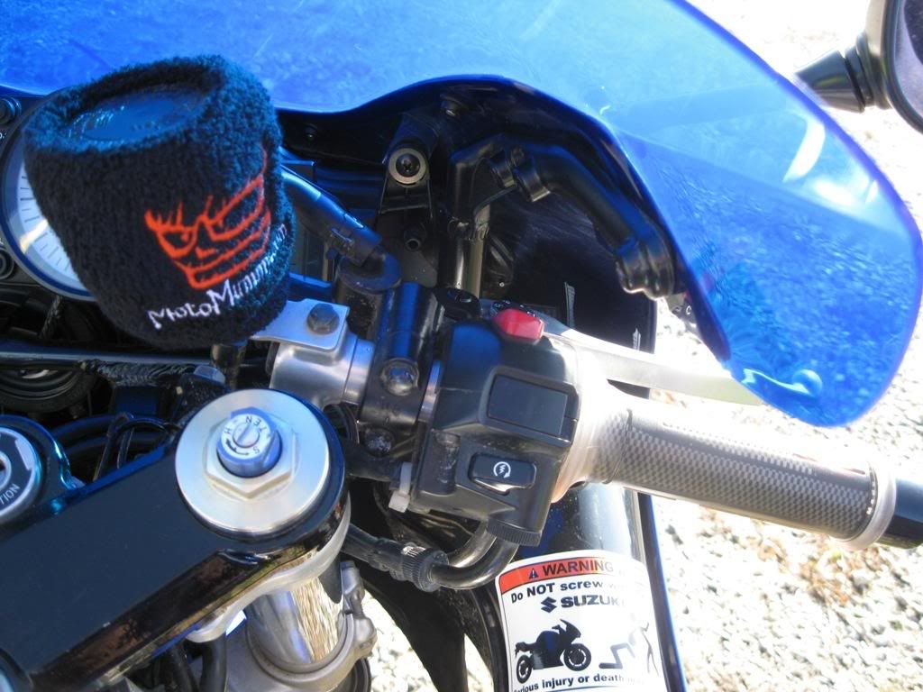 Simple How To Fix rotating throttle tube and controls Suzuki GSXR