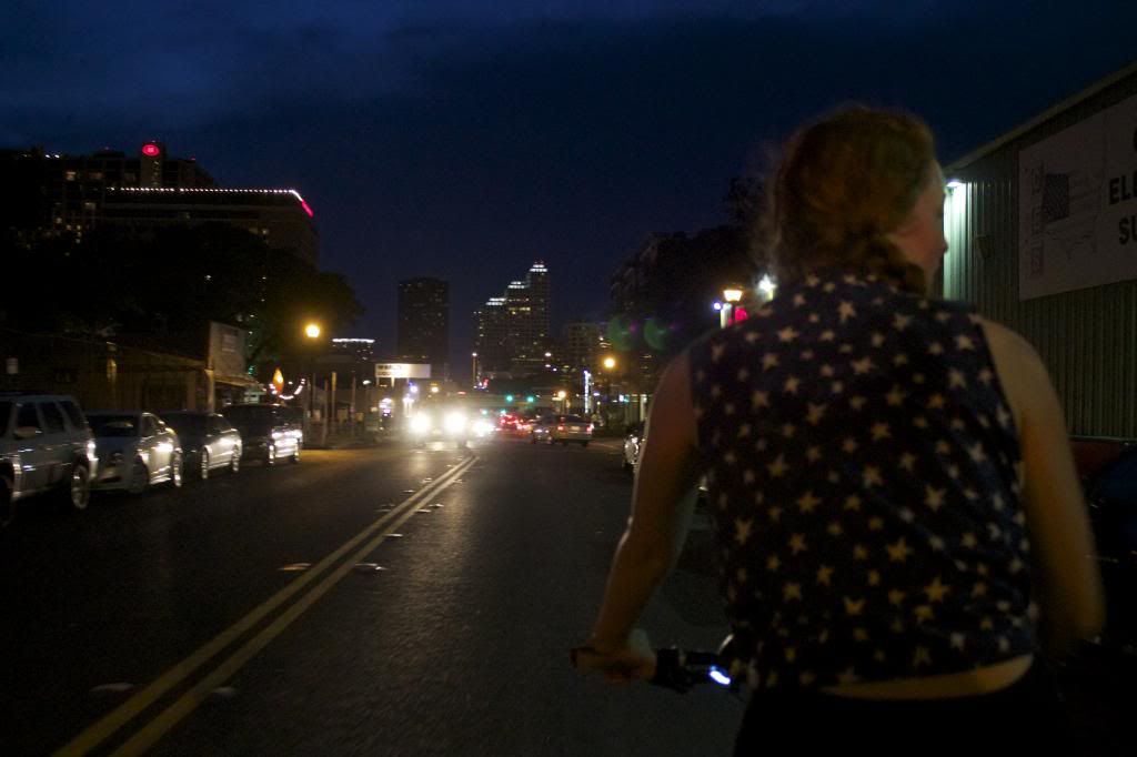 pedicab chaos in tejas