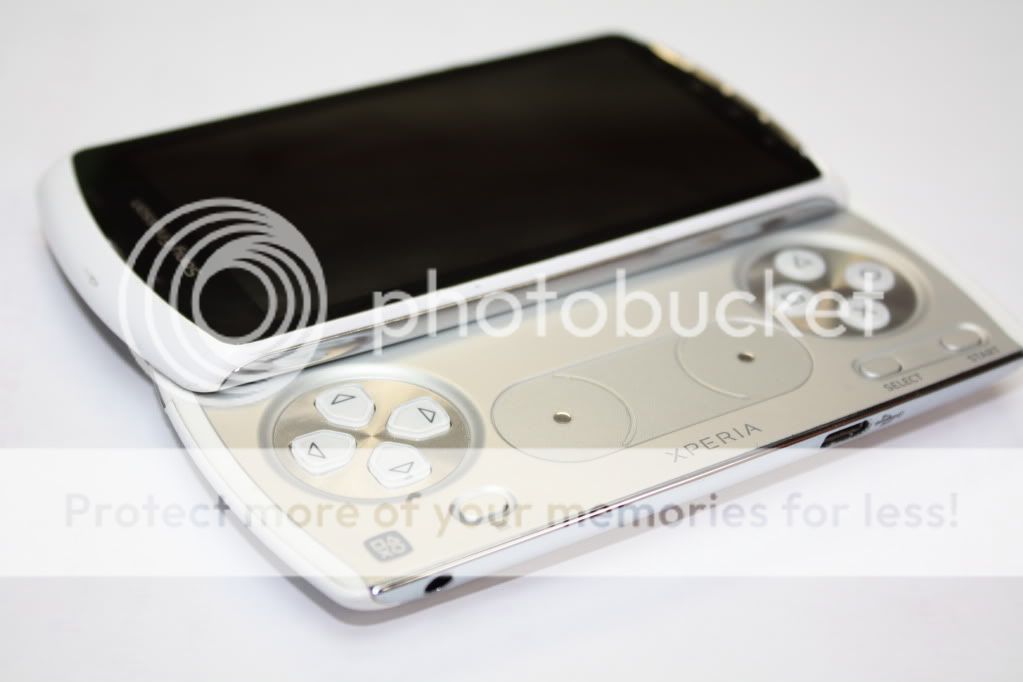 Sony Ericsson Xperia Play R800A White Unlocked PSP Phone